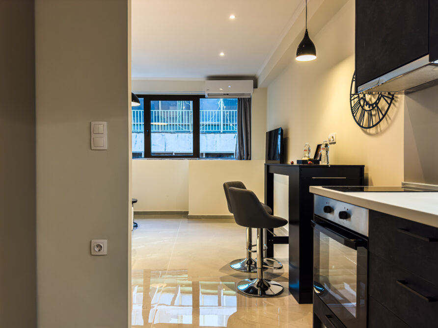 Brantouna Urban Vibes | Deluxe Studio