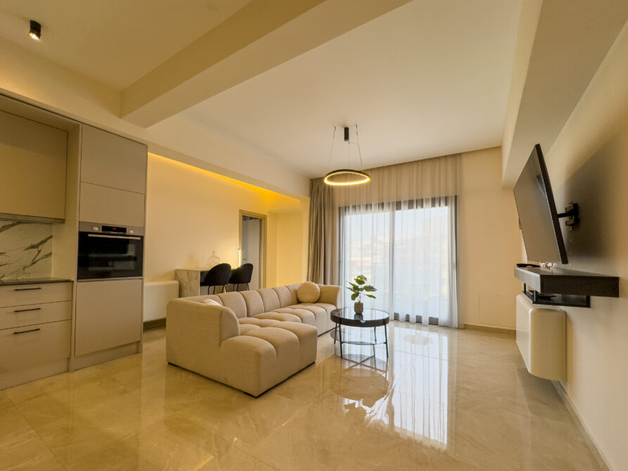 VILLA 8 – King Suite with Balcony