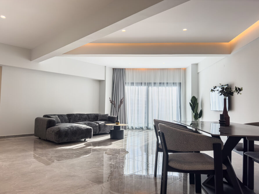 VILLA 8 – Family Suite with Balcony